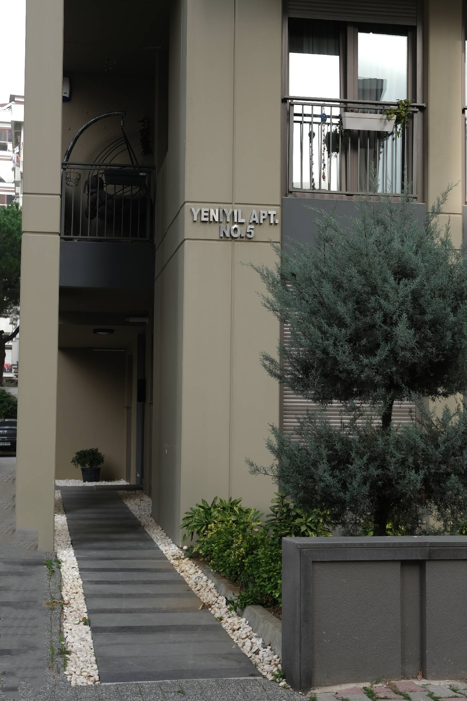 Gallery image